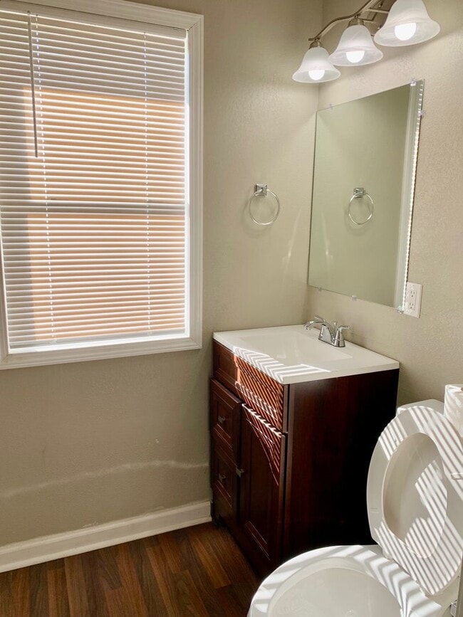 For Lease - 3 Bedroom 1 Bath House! - For Lease - 3 Bedroom 1 Bath House!
