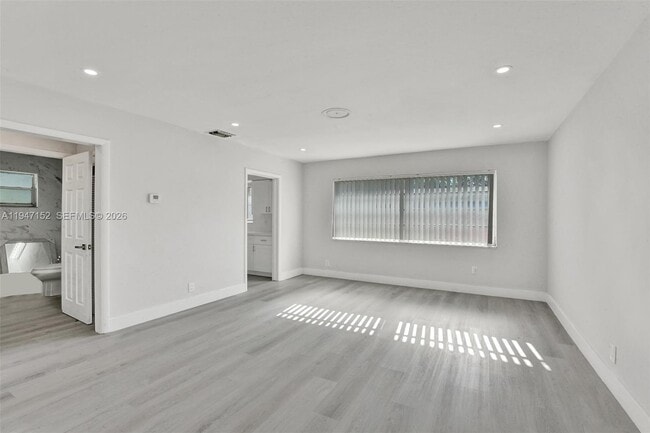 Building Photo - 5657 Grant St Unit 2