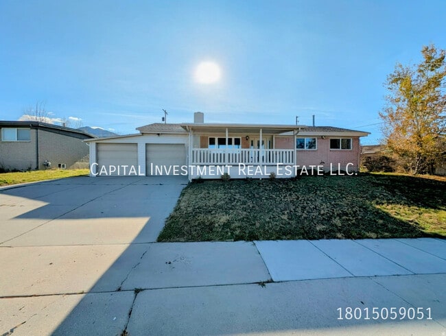 Photo - 684 Oquirrh Ave