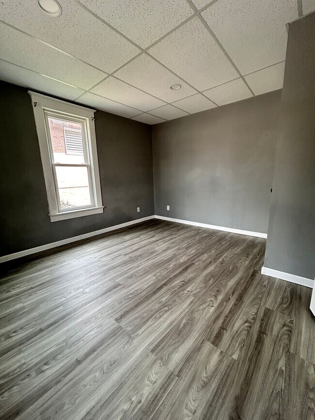 Photo - 110 E 4th Ave Unidad C