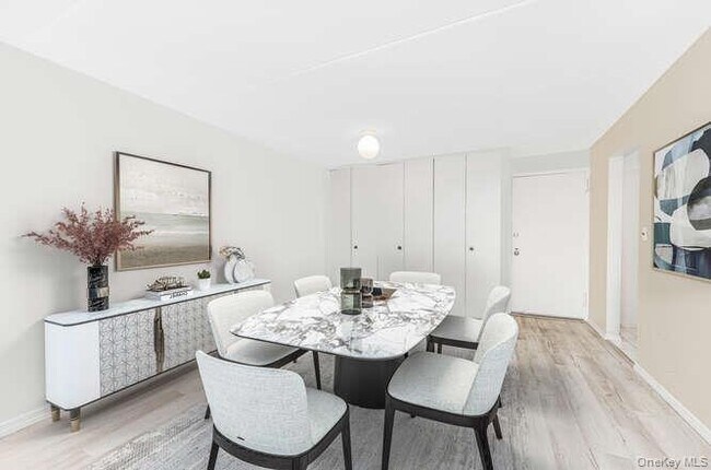 Photo - 1155 Warburton Ave Unit 2V