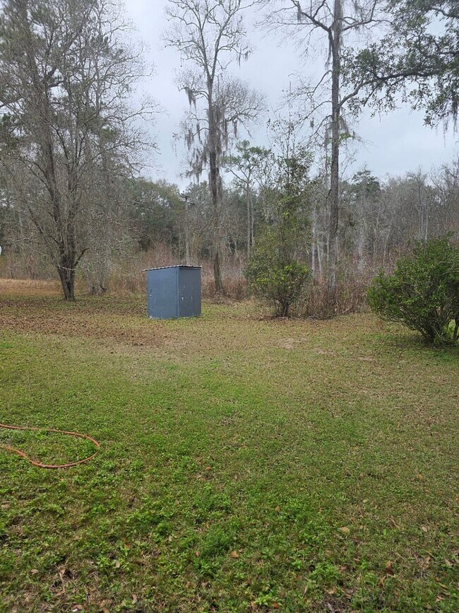 Photo - Spacious Country Living