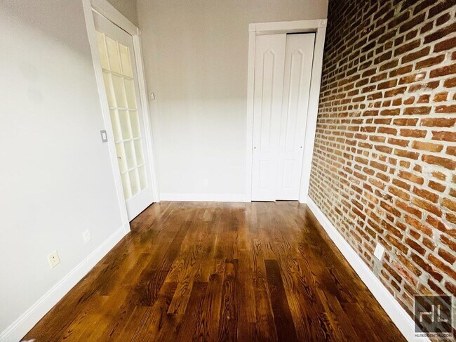 Photo - Elizabeth Street Unidad 6A