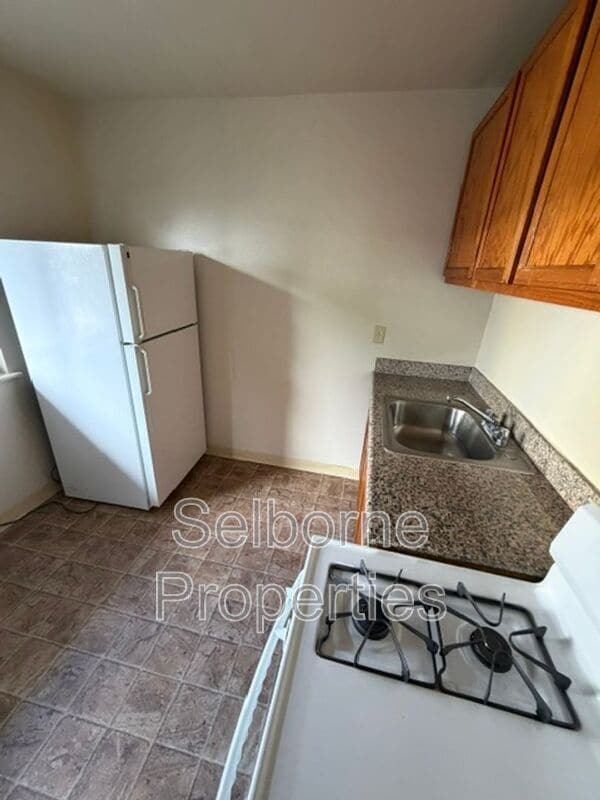 Photo - 1537 8th Ave