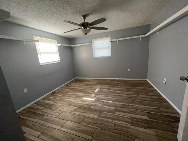 Photo - 4637 Irene Loop