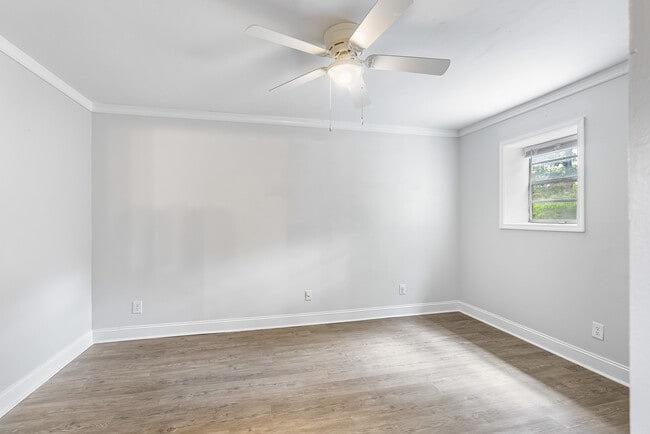 Edgewater Apartments