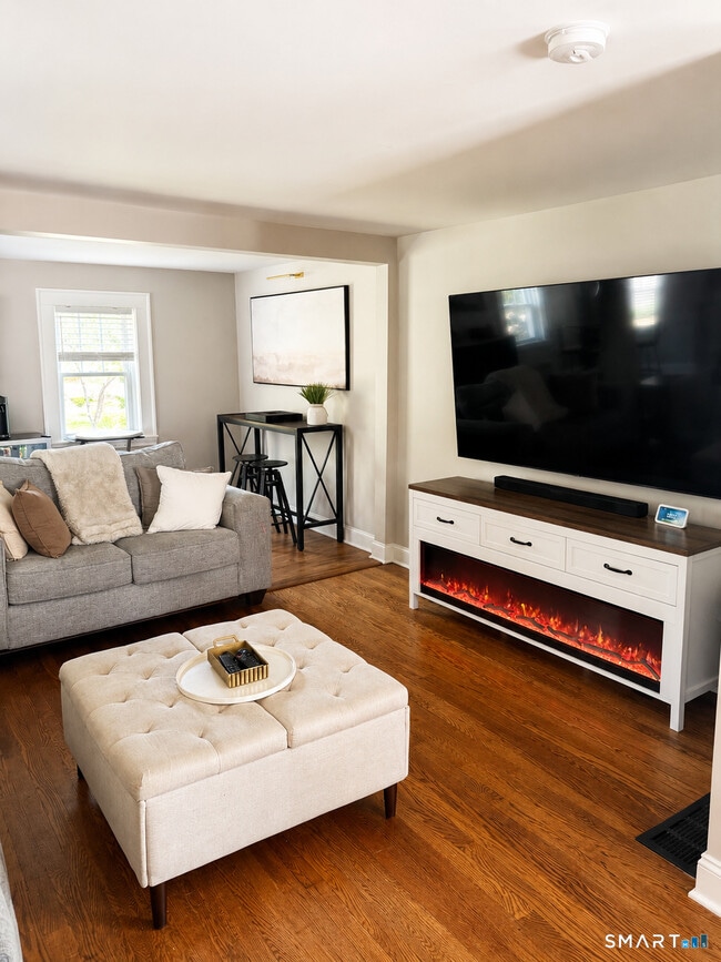 Photo - 83 Poplar Dr