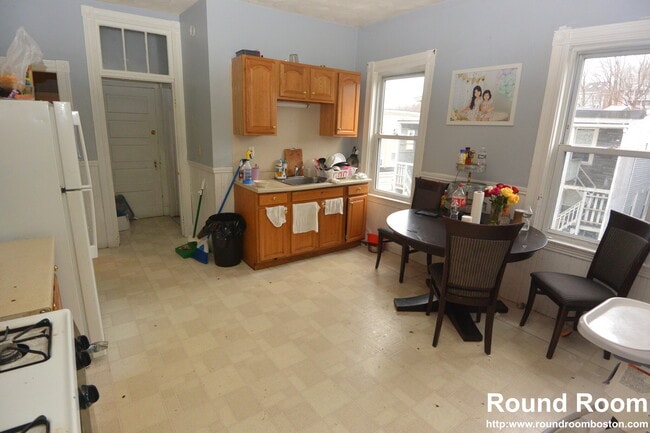 Photo - 10 Brackett St Unidad 2