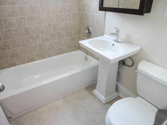 Photo - 428 W Surf St Unit 207