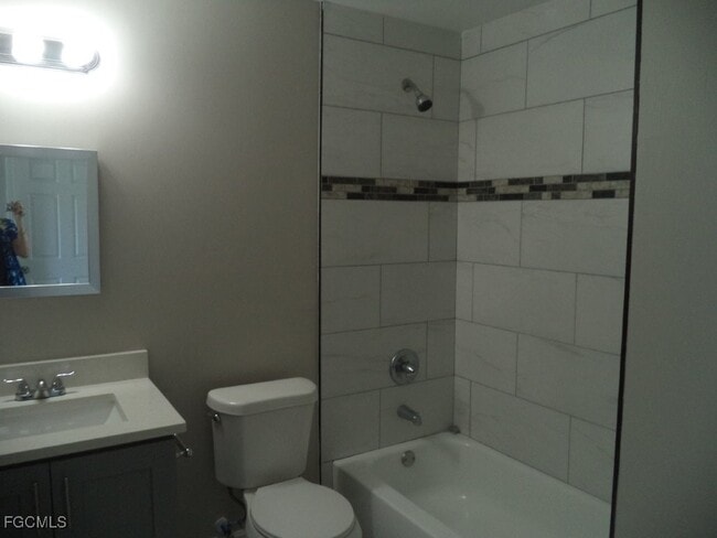 Photo - 6062 Laurelwood Dr