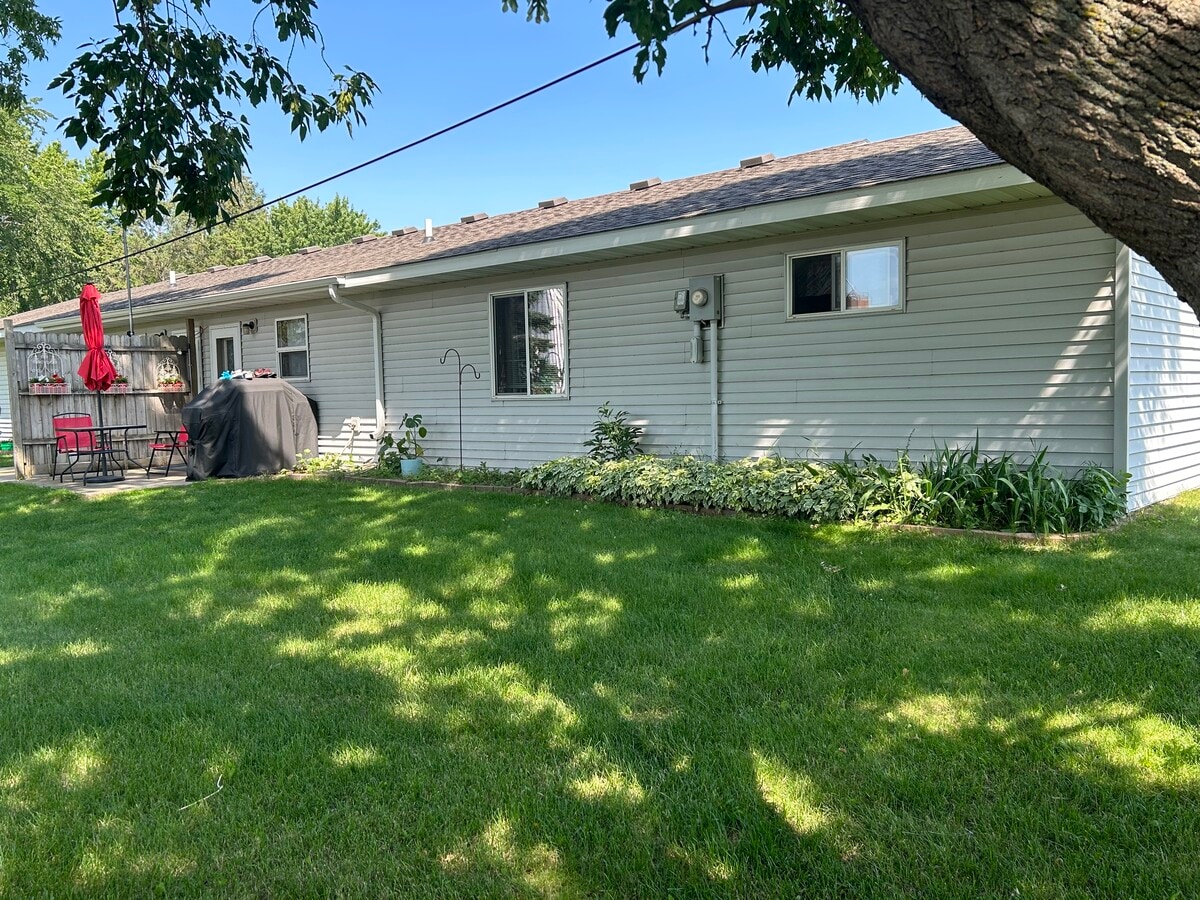 Photo - 407 E Soo St