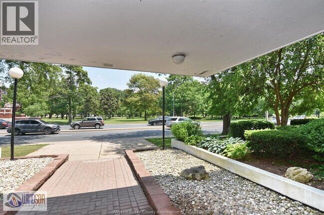 Photo - 2144 Pelissier St Unité 503