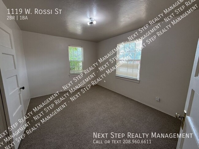 Photo - 1119 Rossi St