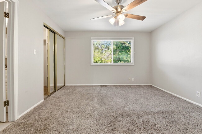 Building Photo - $1,985.95 with $300 off the first month's rent, 2 Beds - 2 Bath, Duplex in Lakewood with Cozy Car... Unit 1570