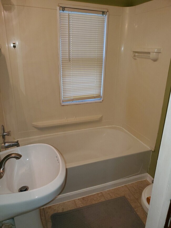 Photo - 2820 Stinson Blvd NE