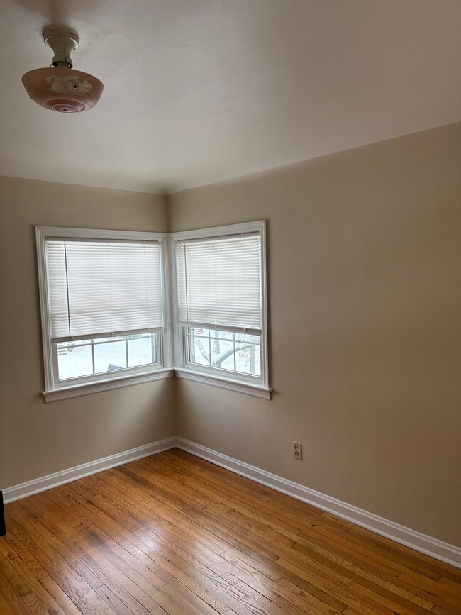 Photo - 13813 Wainstead Ave