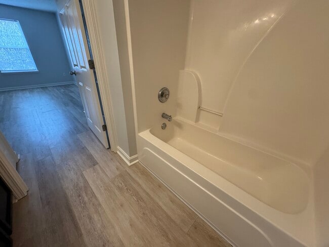 Photo - Woodfield Unidad 600