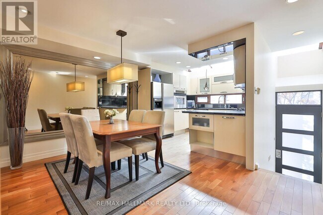 Photo - 30 A Bishop St