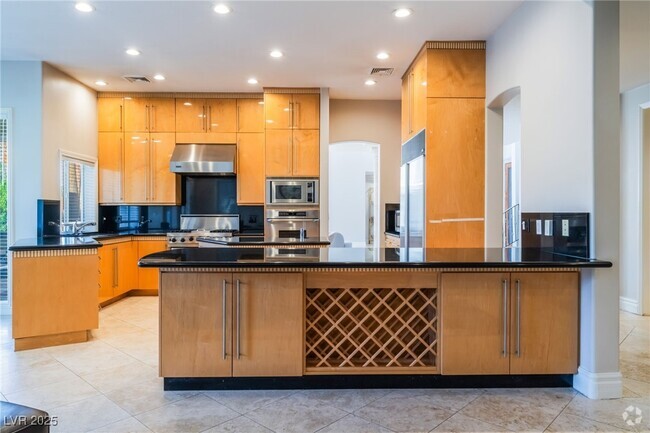 Building Photo - 2221 Glenbrook Way Rental