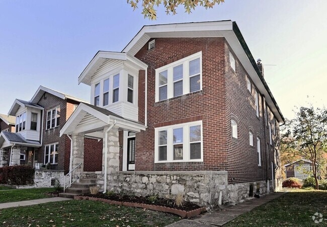 Building Photo - 5332 Bancroft Ave Unit 5332 Rental