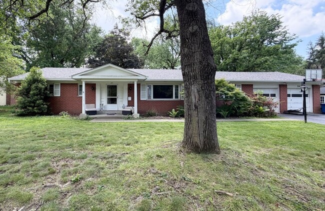 Photo - 241 Croswell Rd