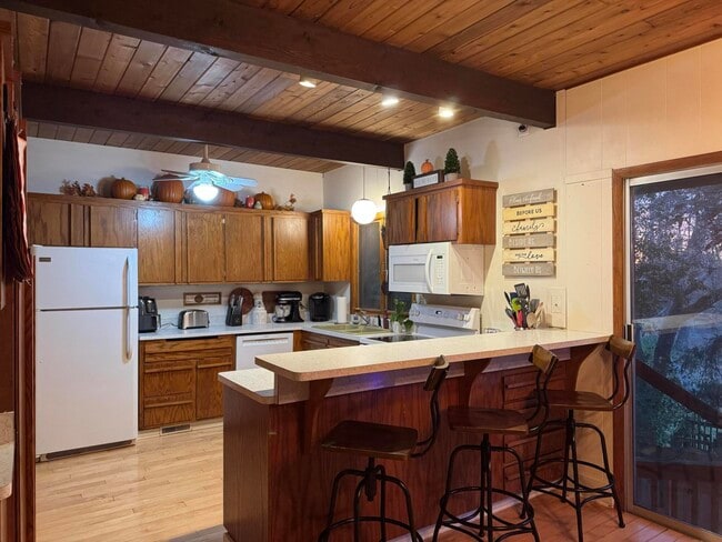 Photo - 37835 Atkins Knoll Rd