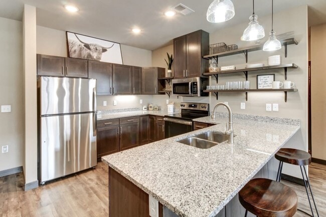 1 Bedroom Horsetooth Kitchen
