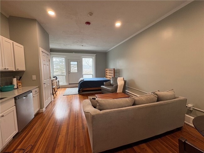 Photo - 290 Chestnut St