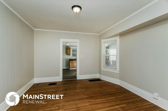 Photo - 1832 W Kentucky St