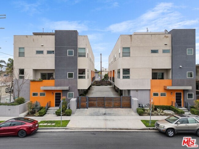 Building Photo - 6066 Pickford St Rental