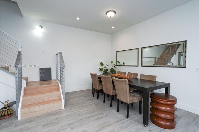 Photo - 3570 SW 23rd St