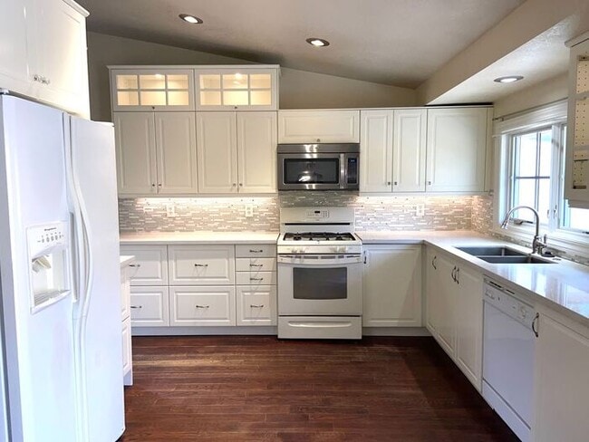 Photo - Sparks Single Story Home - 4 Bedrooms (Ree...