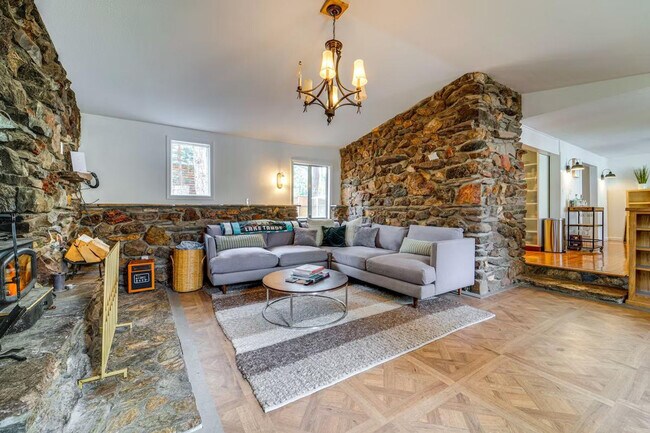 Photo - 627 Bear Valley Rd Unit ID1386162P