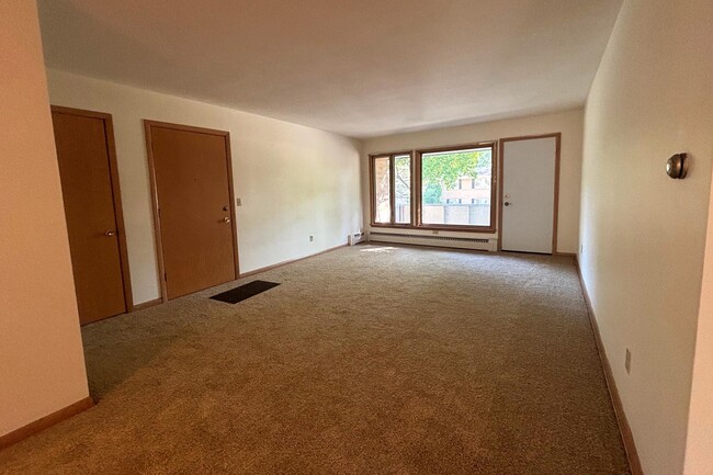 Photo - 2402 Fremont Ave