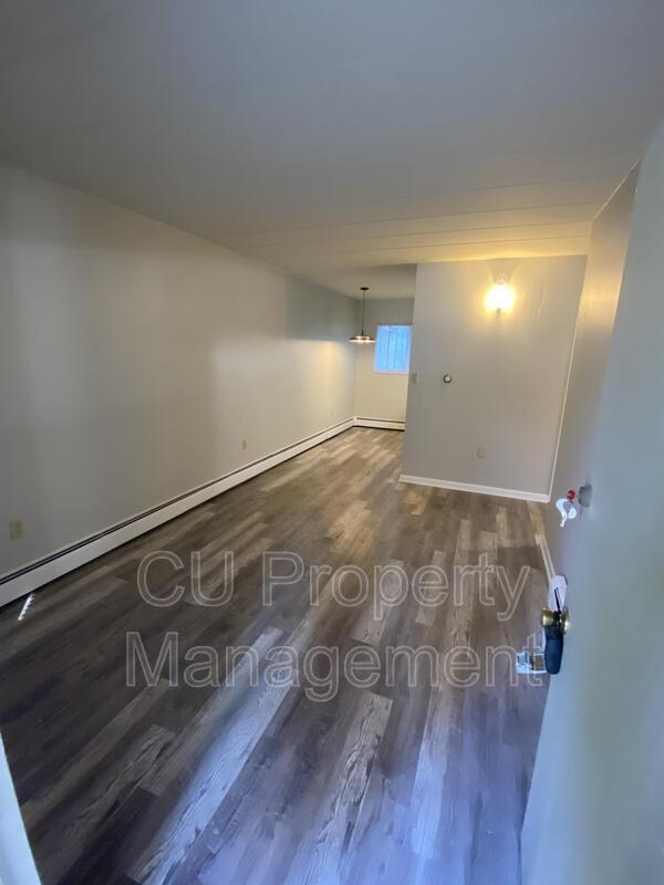 Photo - 800 W Church St Unit Apt 4