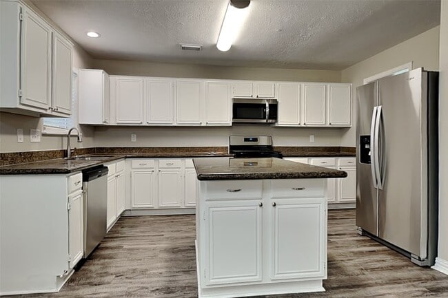 Photo - 10623 Mist Ln