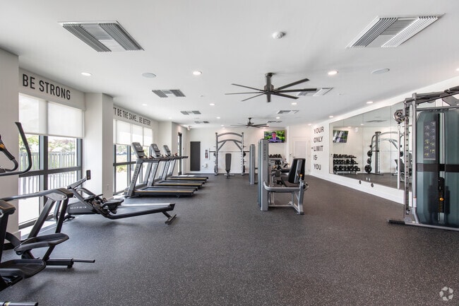 Gym - Hidden Lake Apartments