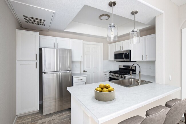 Building Photo - Timberline Place