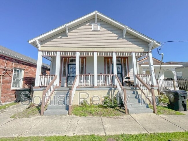 Building Photo - 2433 St Anthony St