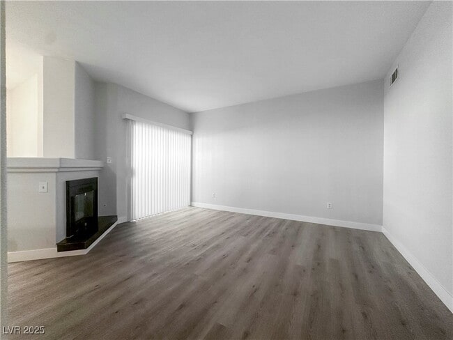 Building Photo - 5525 W Flamingo Rd Unit 1034 Rental