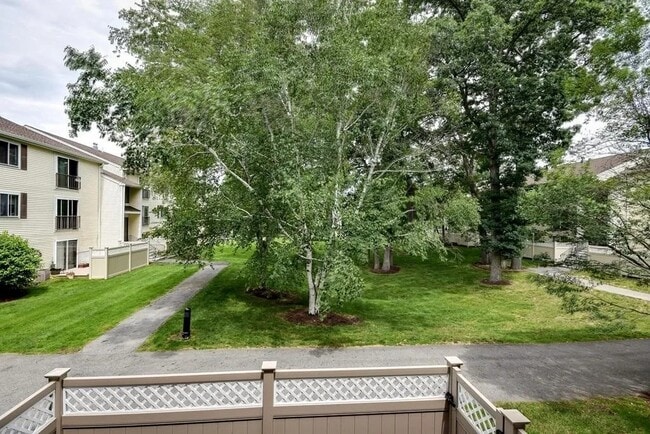 Photo - 15 Village Way Unidad 8