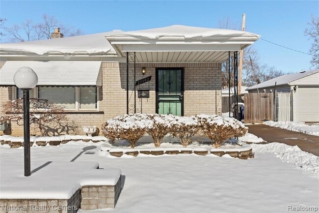 Photo - 29942 Avondale St