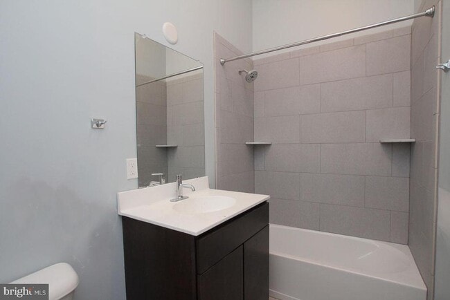 Photo - 2701 W Girard Ave Unit 4