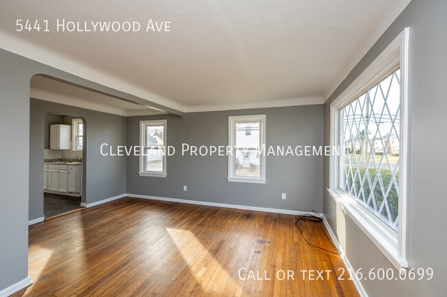 Photo - 5441 Hollywood Ave