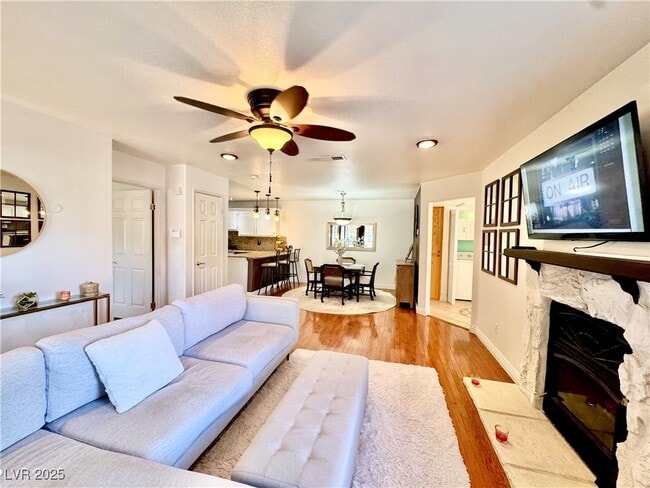 Photo - 9070 Spring Mountain Rd Unit 204