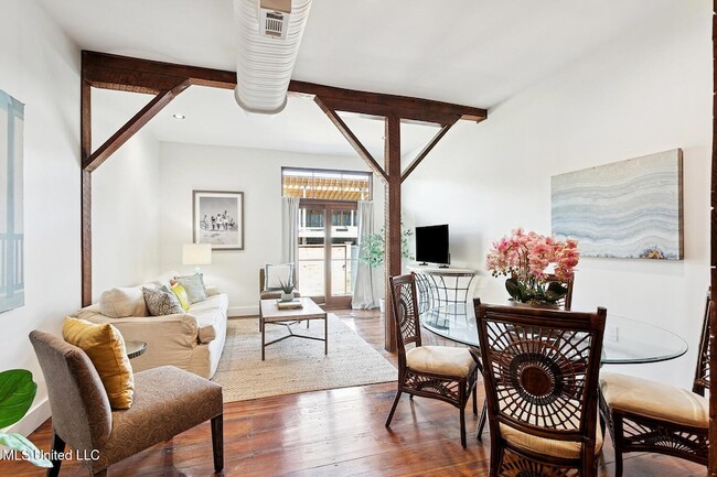 Photo - 301 S Toulme St Unidad 103