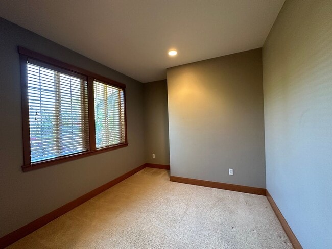 Photo - 1961 Nelson St