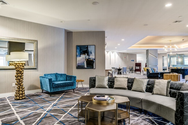 Allure Apollo