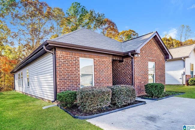 Photo - 576 Kincaid Cove Ln