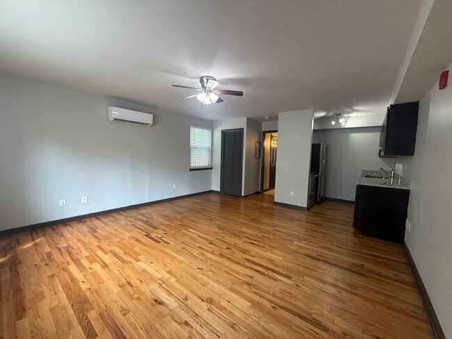 Photo - Remodeled Studio in Woodbine - $99 Deposit Special!
